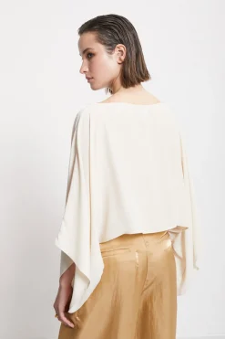 Blouse fluide avec amples manches