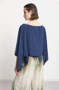 Blouse fluide avec amples manches