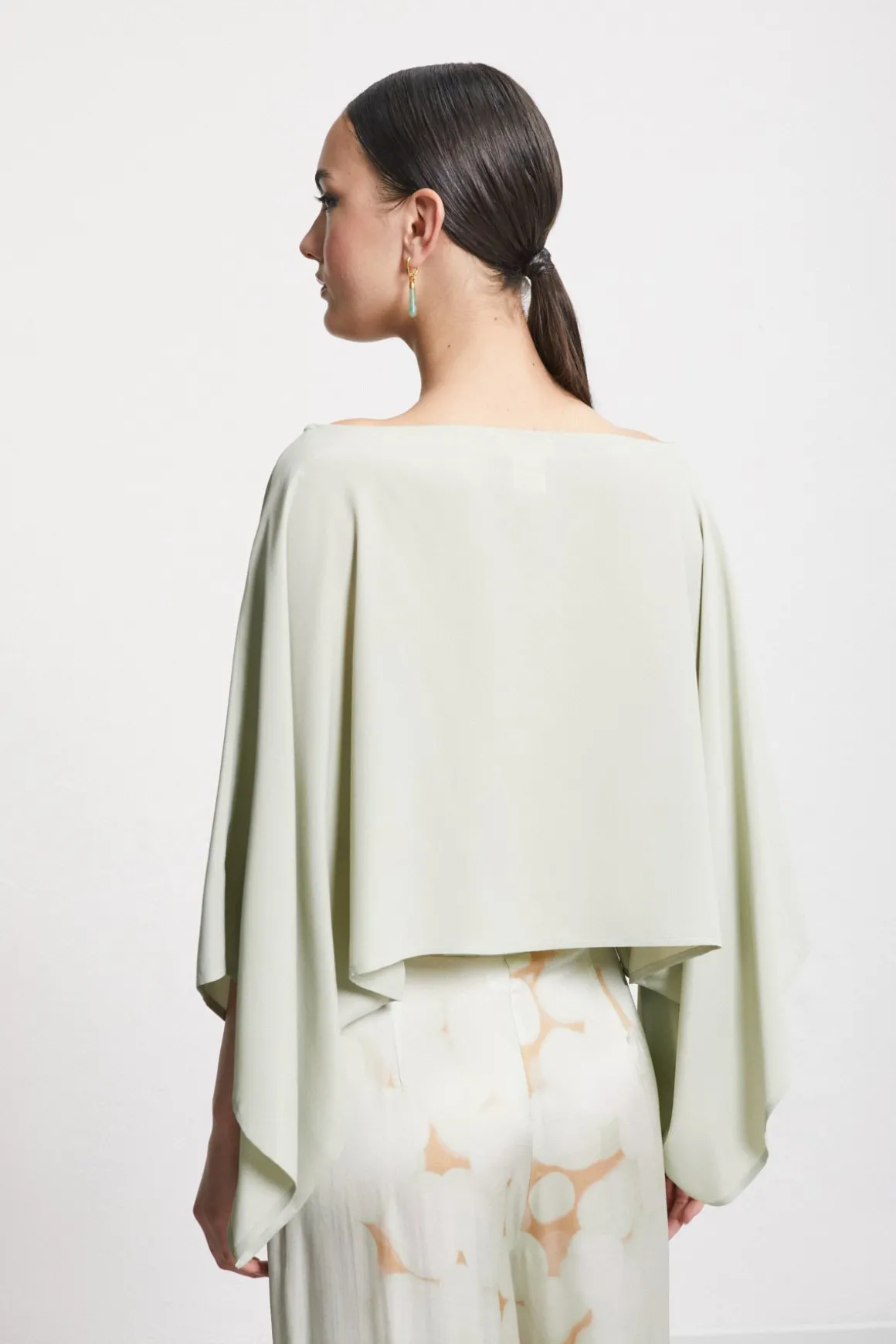 Blouse fluide avec amples manches