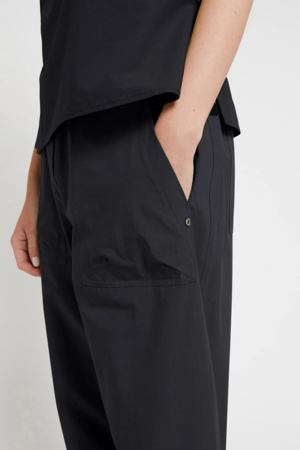 Pantalon carotte fit en popeline