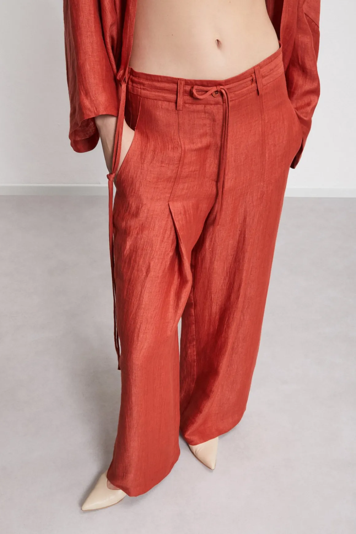 Pantalon large en lin effet satin