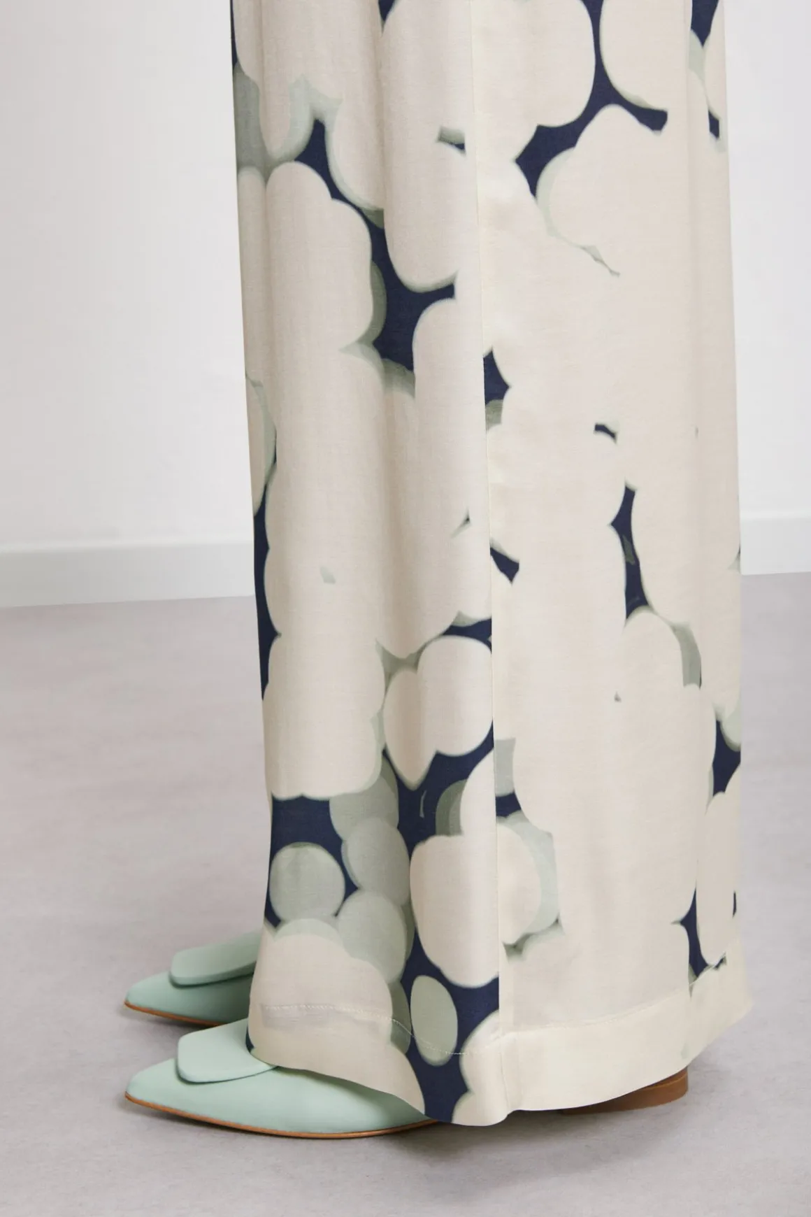 Pantalon large en viscose imprimée