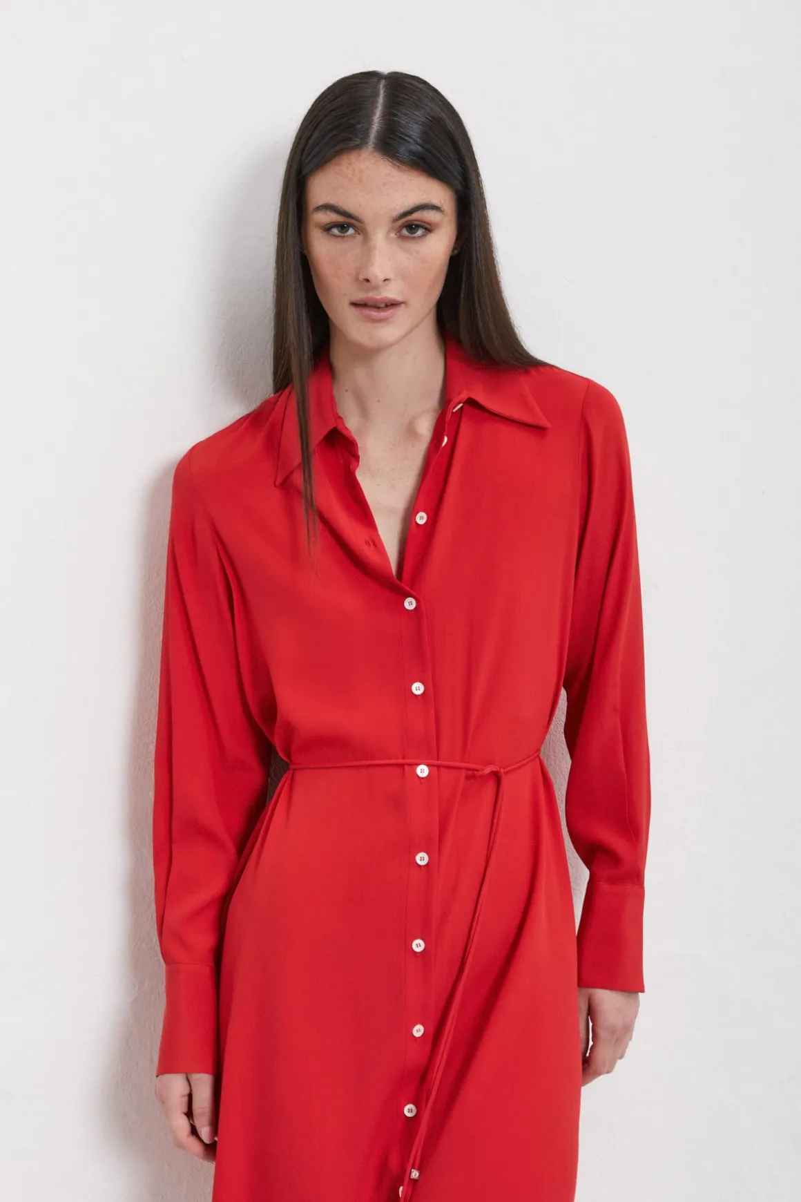Robe chemisier courte en soie mélangée