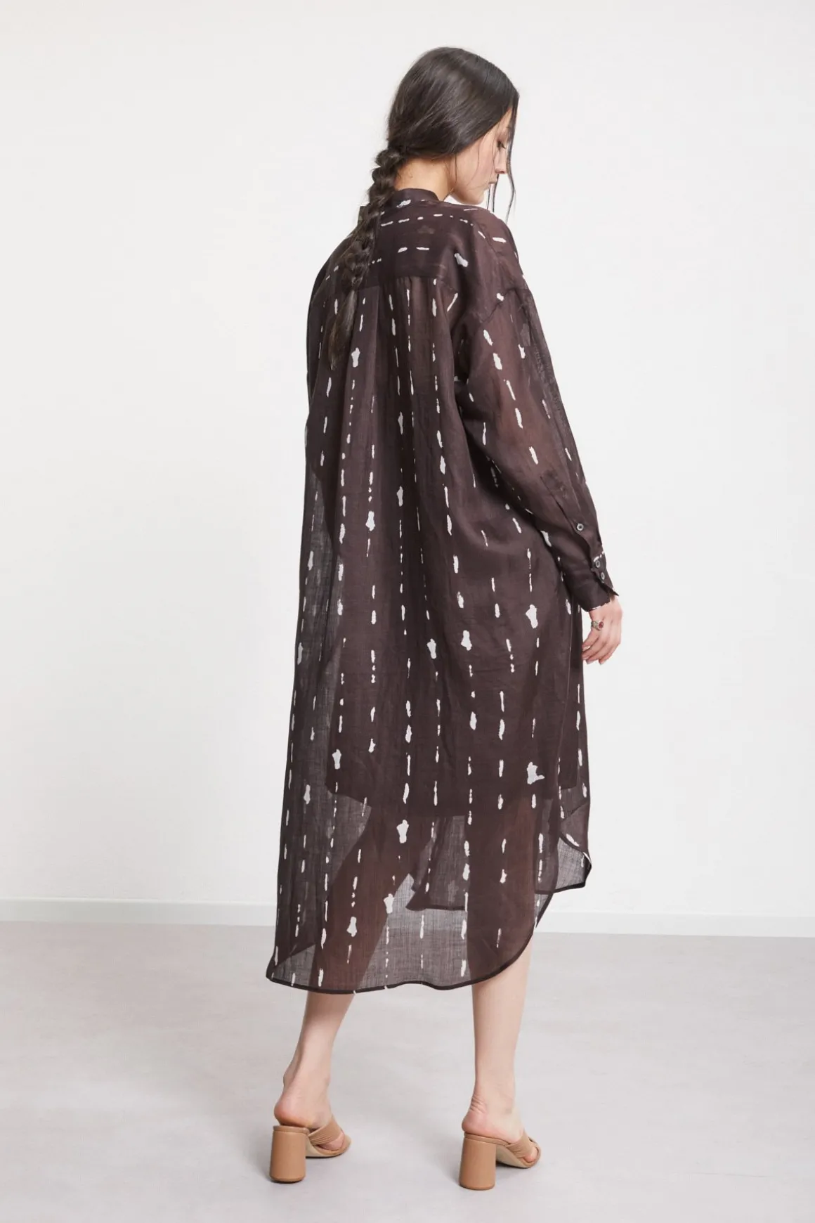 Robe chemisier midi imprimée avec col mao