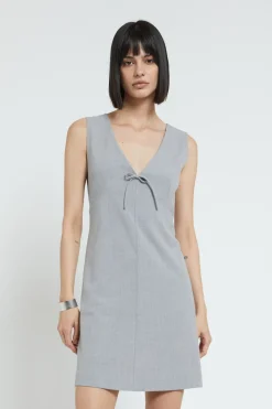 Robe courte avec noeud
