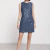 Robe courte avec paillettes