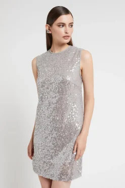 Robe courte avec paillettes