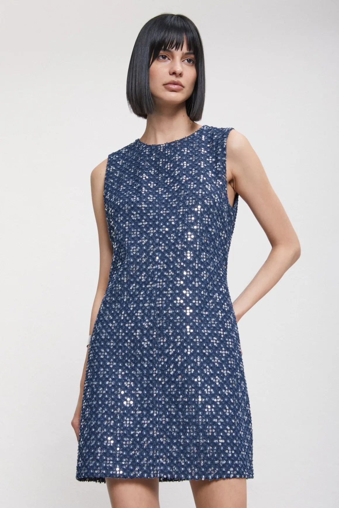 Robe courte avec paillettes