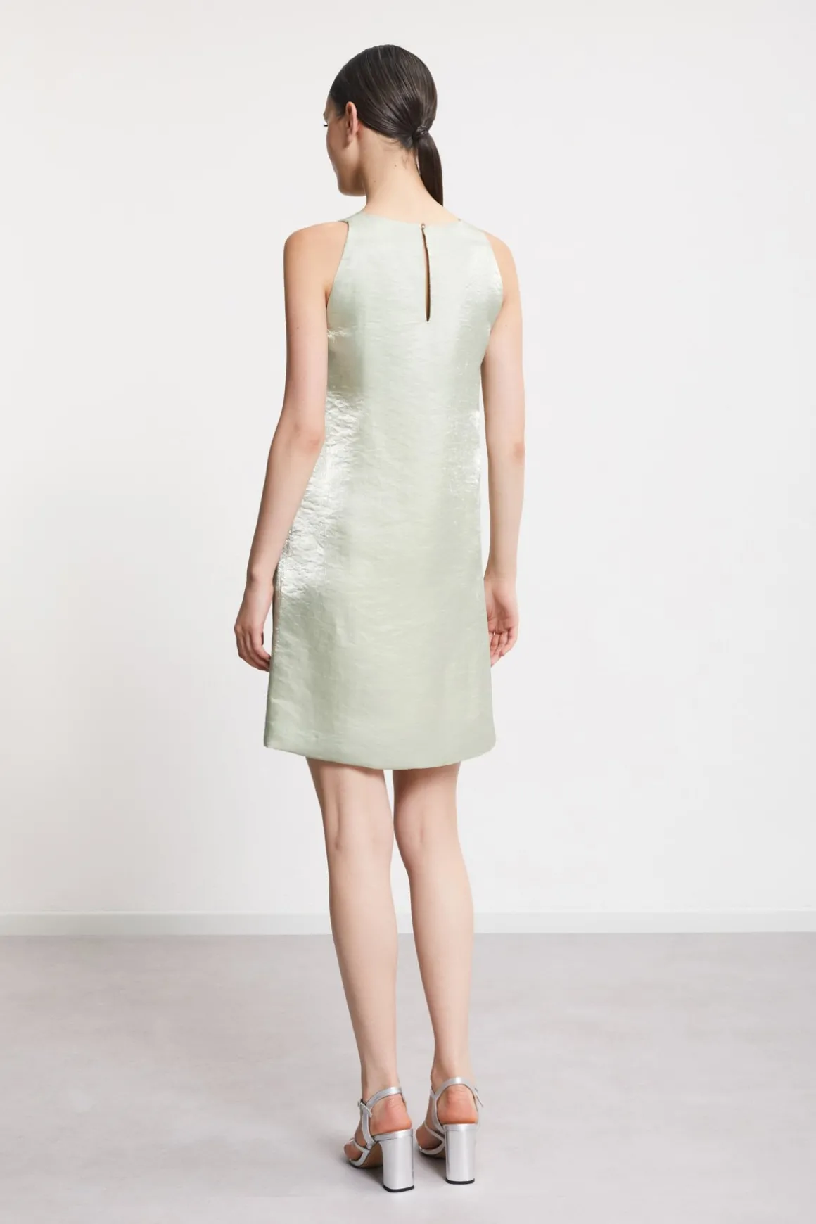 Robe courte en lin et viscose