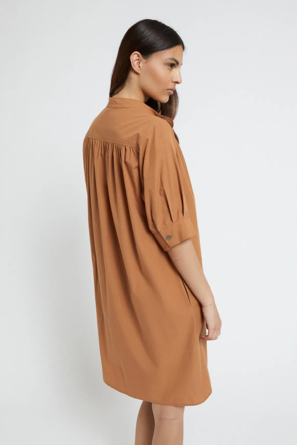 Robe courte en popeline