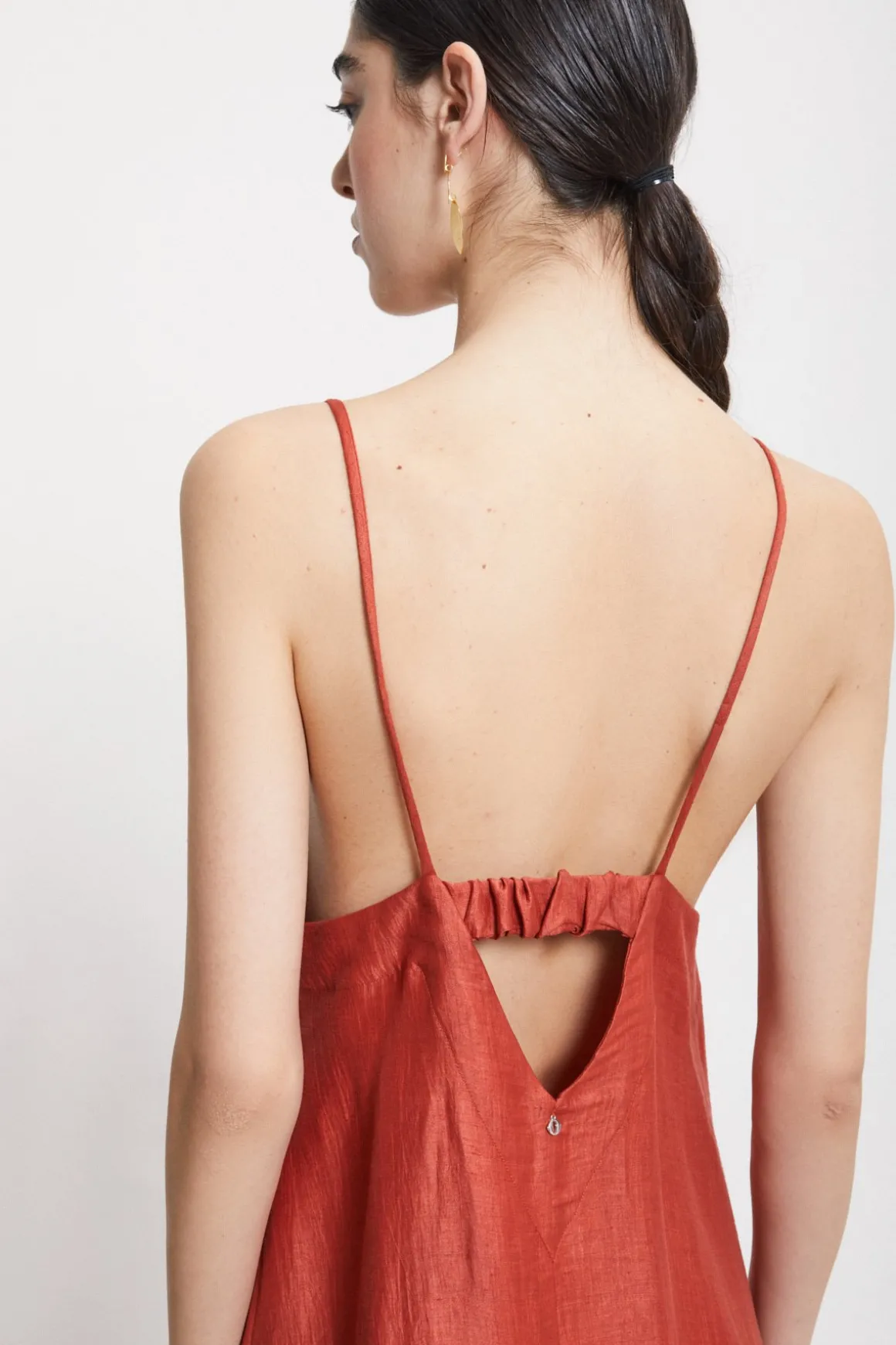 Robe longue en lin effet satin