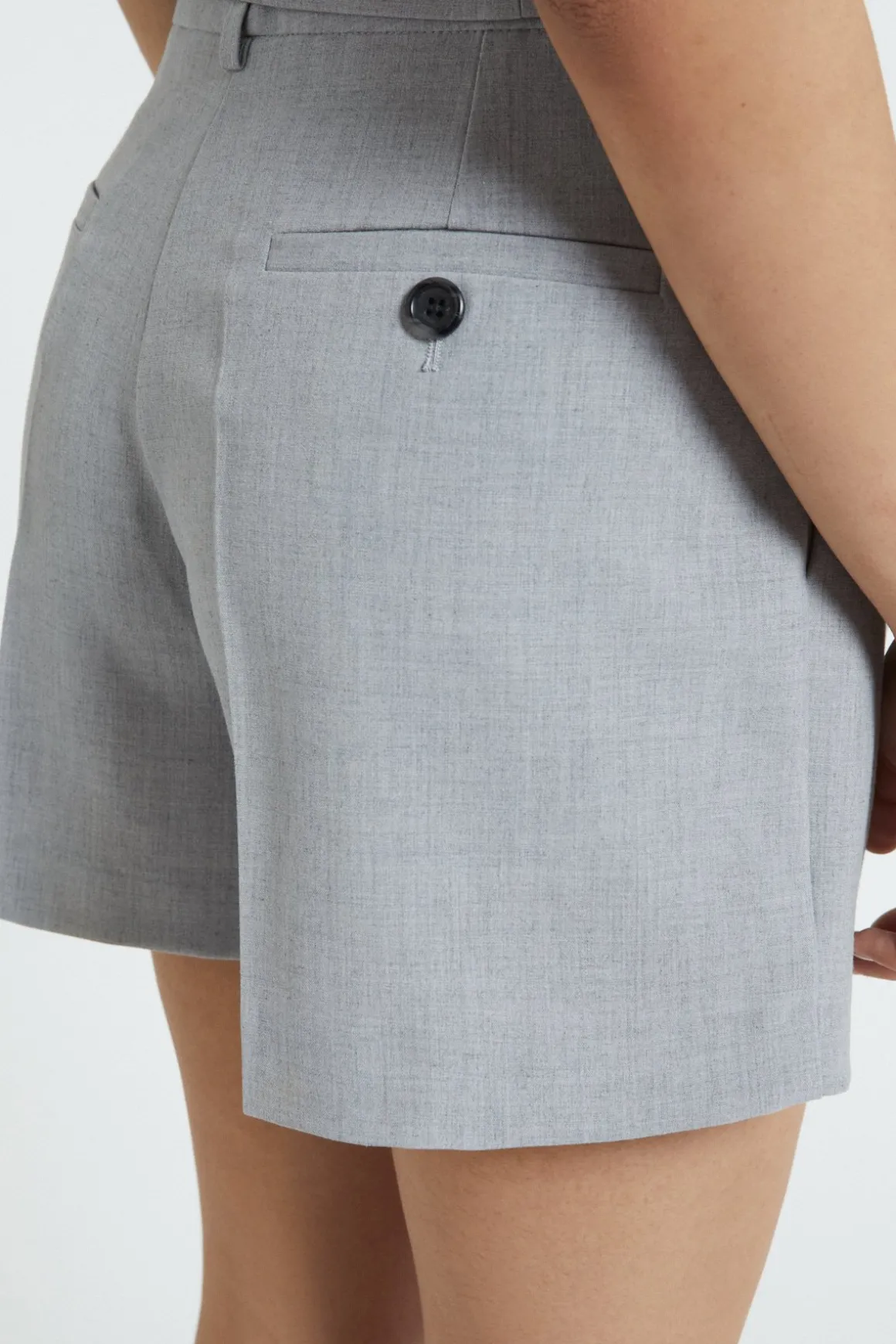 Short avec pinces