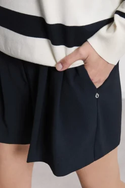 Short couleur unie