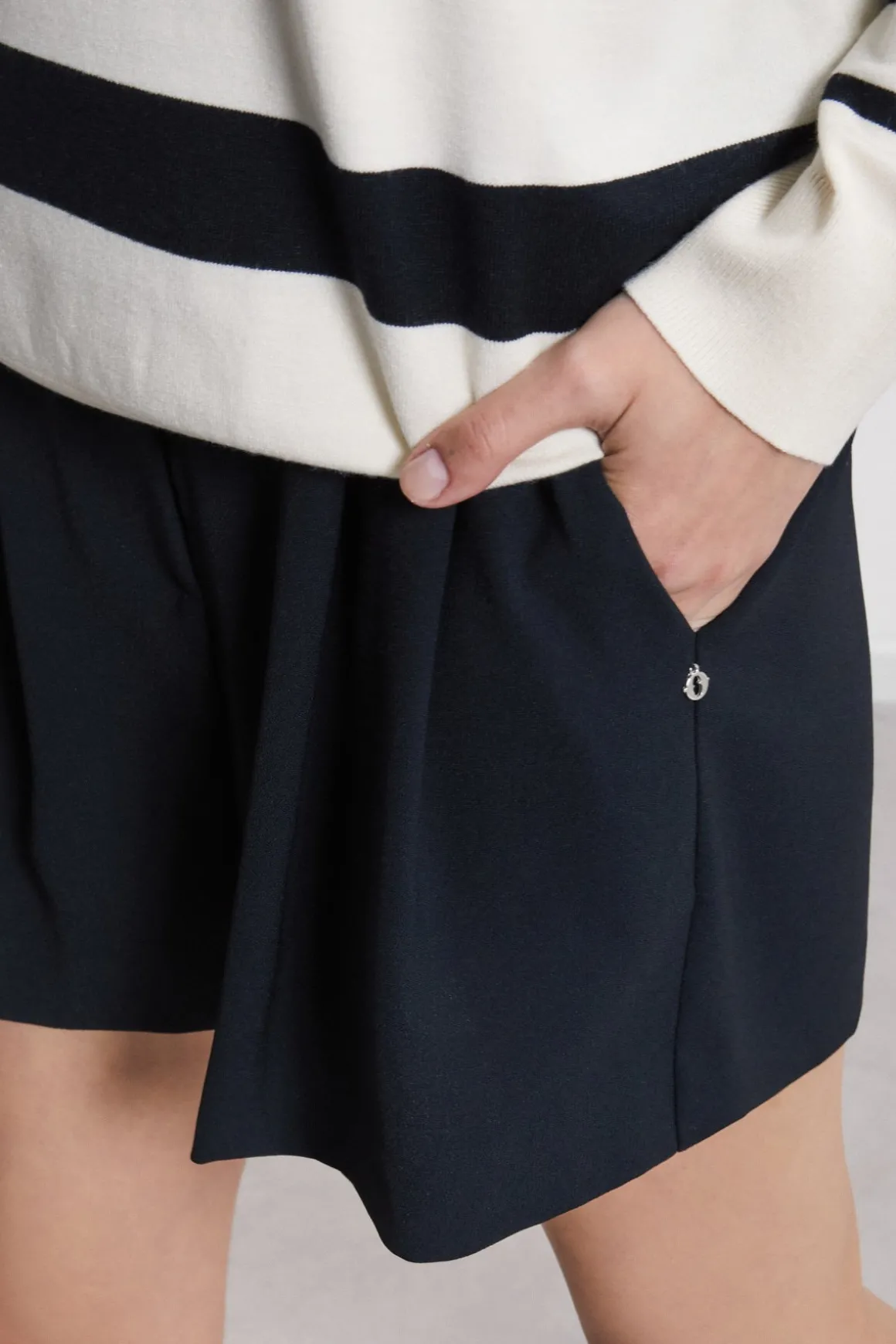 Short couleur unie
