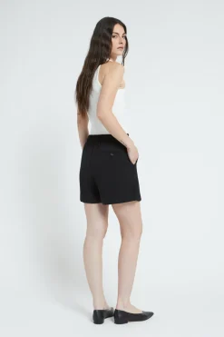 Short couleur unie