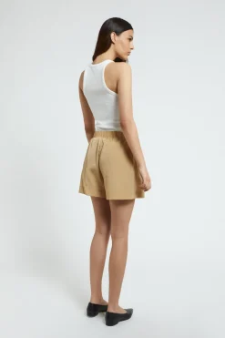 Short ultra leger